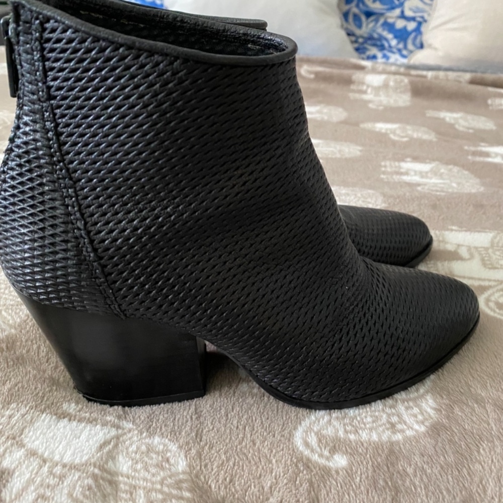 Italian boots - Picture 2 of 4